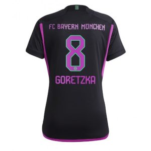 Bayern Munich Fotballdrakt Dame Leon Goretzka #8 Bortetrøye 2023-24 Kortermet