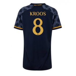 Real Madrid Fotballdrakt Dame Toni Kroos #8 Bortetrøye 2023-24 Kortermet