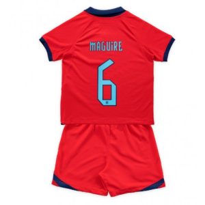 England Fotballdrakt Barn Harry Maguire #6 Bortedrakt FIFA VM 2022 Kortermet (+ Korte bukser)