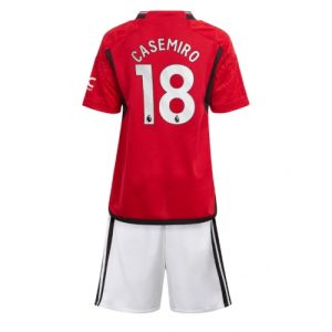 Manchester United Fotballdrakt Barn Casemiro #18 Hjemmedrakt 2023-24 Kortermet (+ Korte bukser)