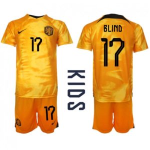 Nederland Fotballdrakt Barn Daley Blind #17 Hjemmedrakt VM 2022 Kortermet (+ Korte bukser)