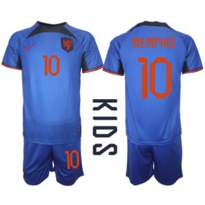 Nederland Fotballdrakt Barn Memphis Depay #10 Bortedrakt VM 2022 Kortermet (+ Korte bukser)