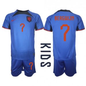 Nederland Fotballdrakt Barn Steven Bergwijn #7 Bortedrakt VM 2022 Kortermet (+ Korte bukser)