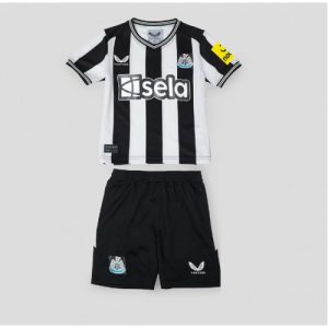 Newcastle United Fotballdrakt Hjemmedrakt Barn 2023-24 Kortermet (+ Korte bukser)