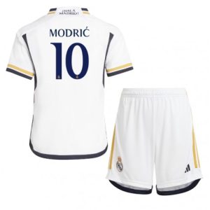 Real Madrid Fotballdrakt Luka Modric #10 Hjemmedrakt Barn 2023-24 Kortermet (+ Korte bukser)