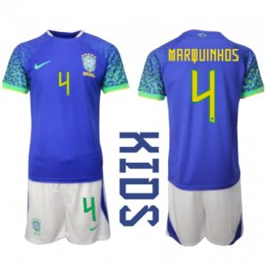 Brasil Fotballdrakt Barn Marquinhos #4 Bortedrakt VM 2022 Kortermet (+ Korte bukser)