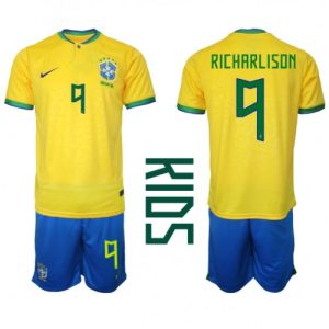 Brasil Fotballdrakt Barn Richarlison #9 Hjemmedrakt VM 2022 Kortermet (+ Korte bukser)