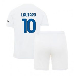 Inter Milan Fotballdrakt Barn Lautaro Martinez #10 Bortedrakt 2023-24 Kortermet (+ Korte bukser)